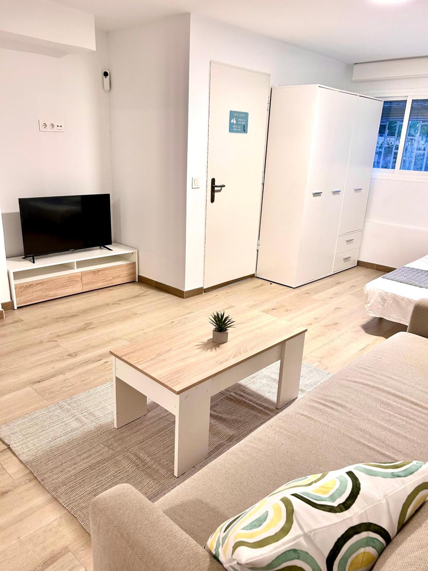 Apartamentos Ribadeo Madrid Extérieur photo