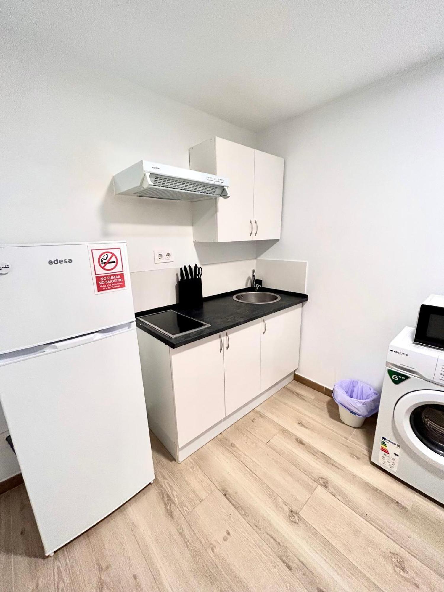 Apartamentos Ribadeo Madrid Extérieur photo