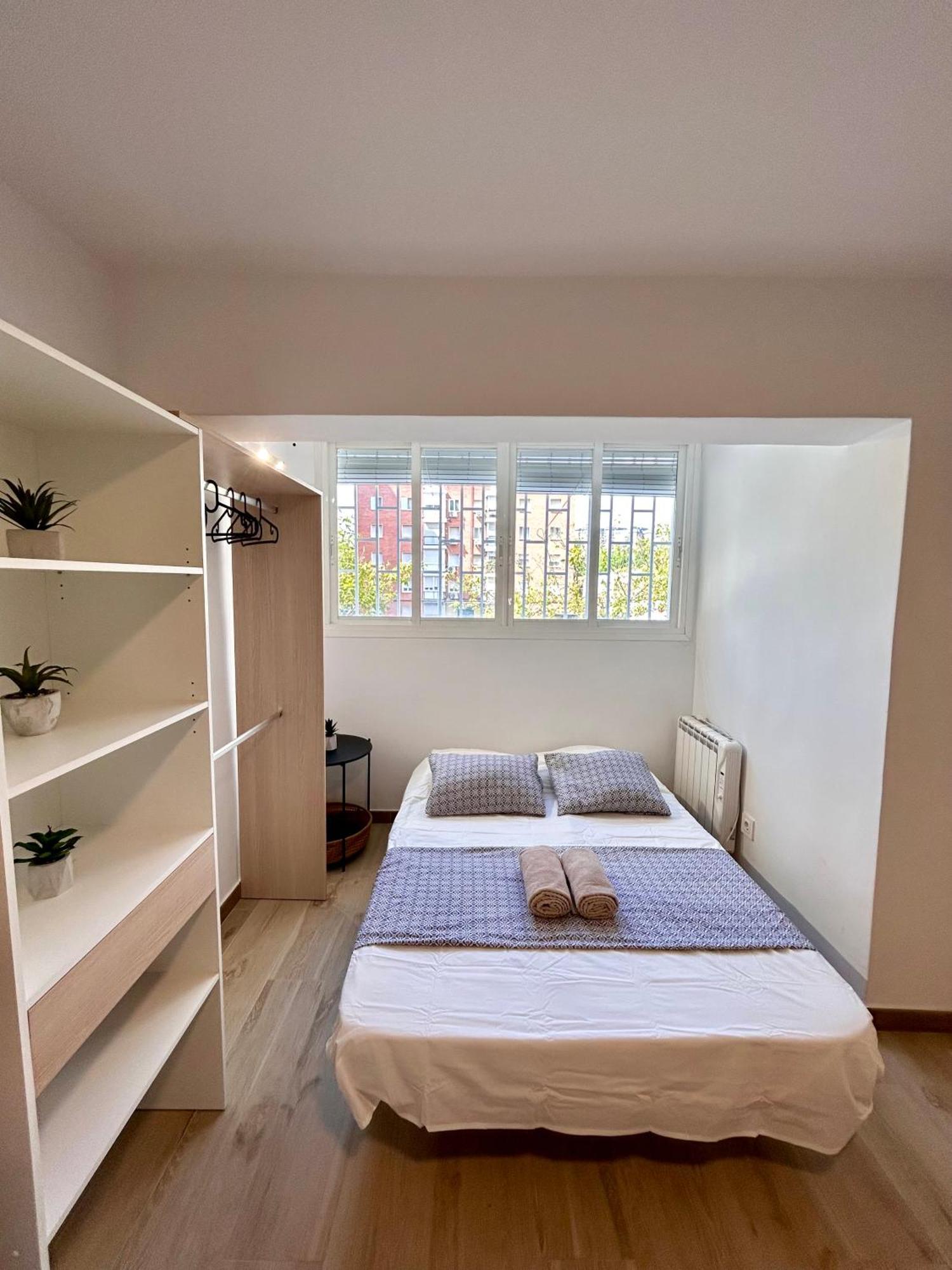Apartamentos Ribadeo Madrid Extérieur photo
