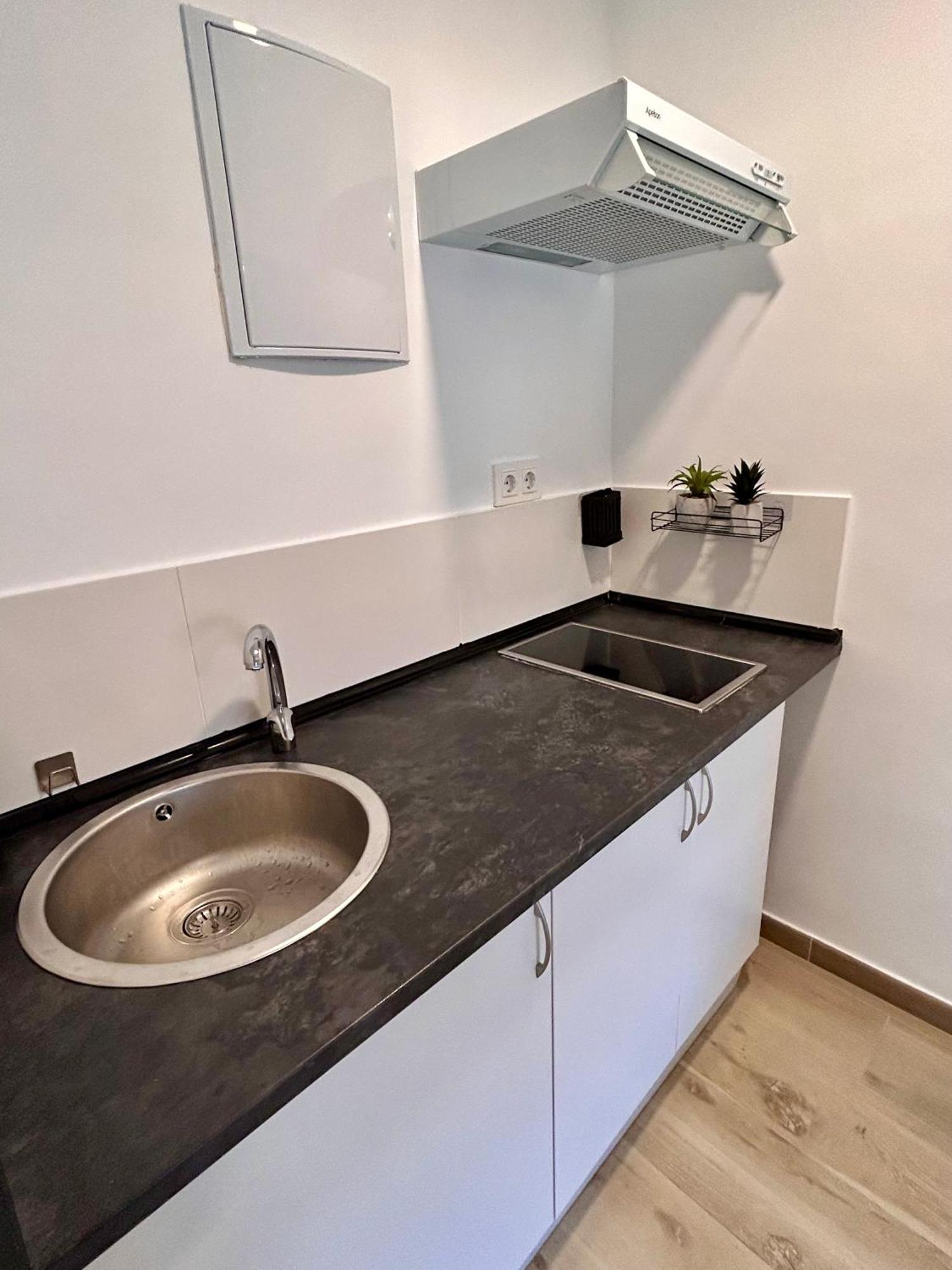 Apartamentos Ribadeo Madrid Extérieur photo